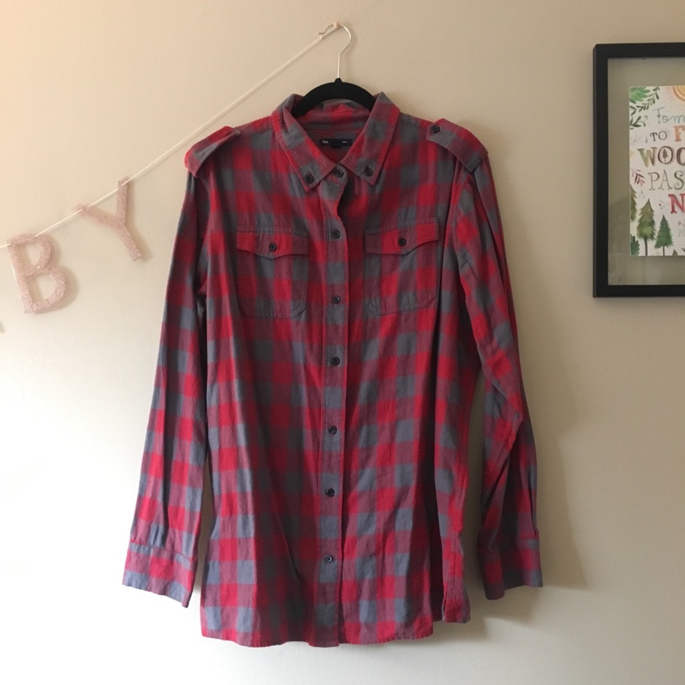 GAP Red & Gray Plaid Flannel Button-Down Shirt